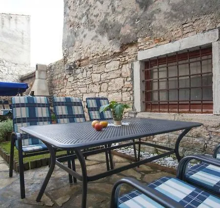 Apartment Apartman *